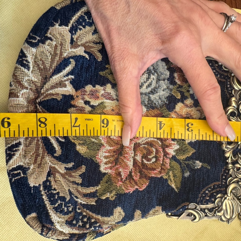 Floral Tapestry Handbag with Silver Accents - Picture 8 of 10